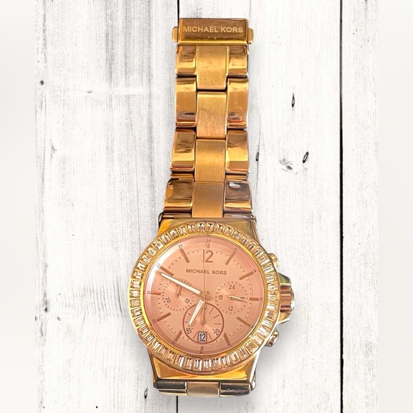 Michael Kors Dylan MK5412 Rose Gold Baguette Bezel Stainless Steel Women’s Watch - Picture 8 of 12